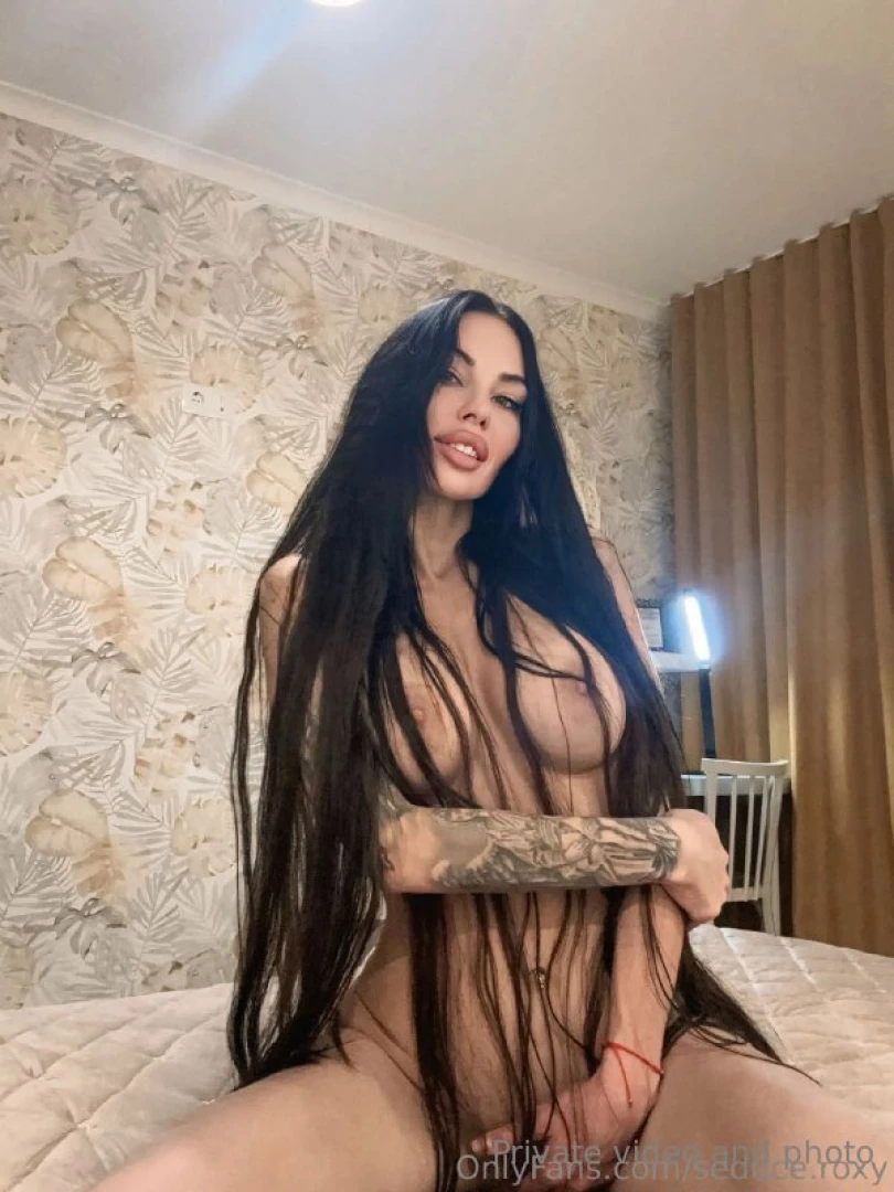 Seduce roxy enjoy big tits and juicy ass real orgasm seduce roxy 