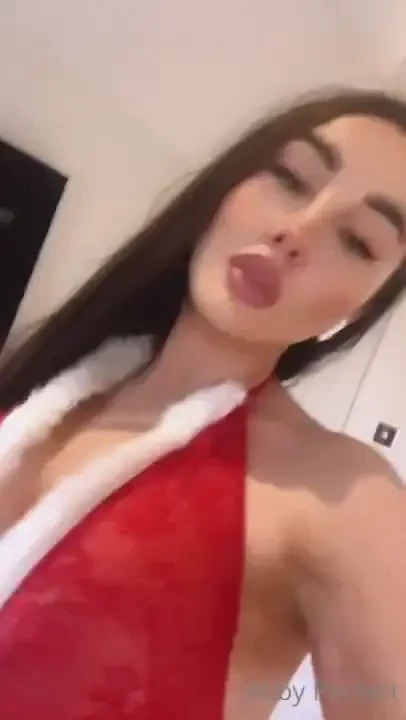 Mrs claus deserves a good spanking 