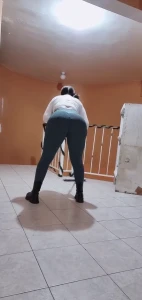 Un poco de movimiento nunca viene mal quieres limpiar conmigo prometo