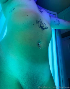 That tanning bed lighting is elite i remember when i was a little slut part 2