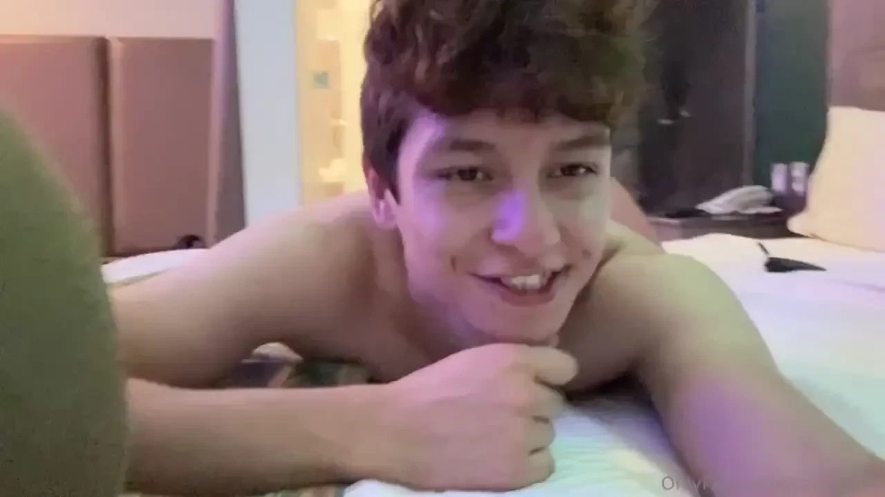 Que rico me besa la cola part 1 