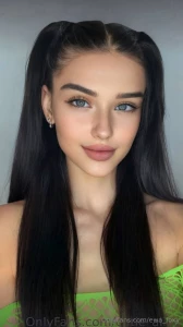 Sexy bae cutie_alice is crazy nymphomaniac she loves to play with two part 1162