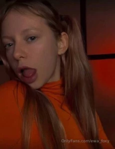 New girl here pretty_elli pretty_elli looking for someone to talk or part 118