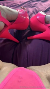 Pussy and heels is there anything else you could need vip bombshelldez