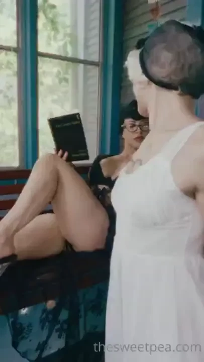 Just a little mother-daughter time with theprimadoll two of crows 