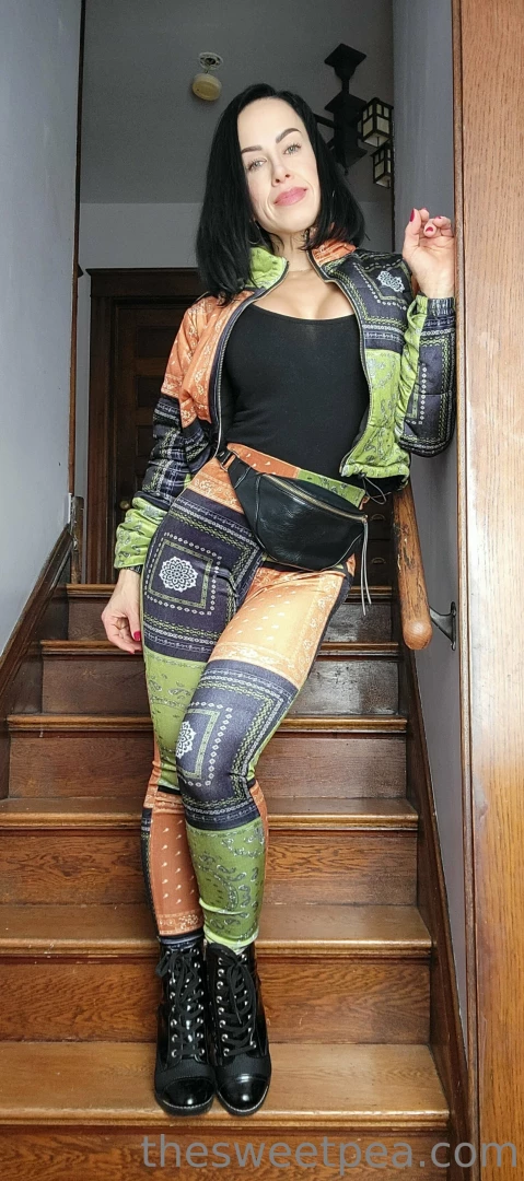 On my plane to prague and the beginning of a 2 week tour - 3 countries part 1 