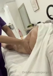 Bubble bum massage