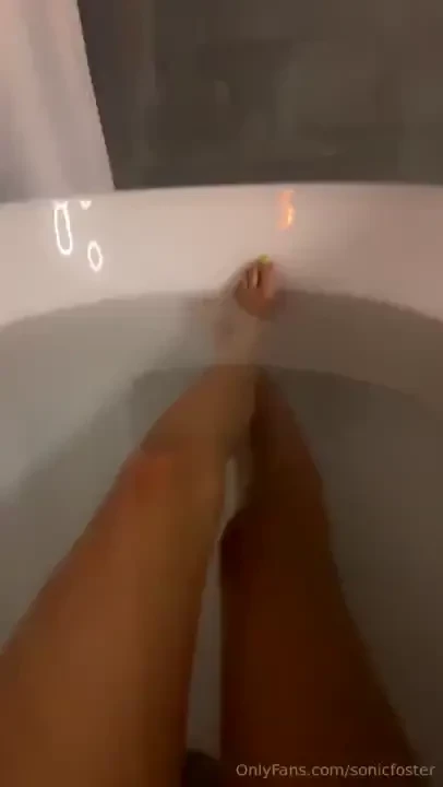 Taking a bath alone is boring part 1 