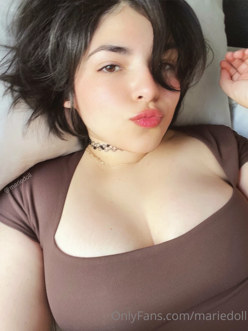 Come lay on my pillows after a hard day 