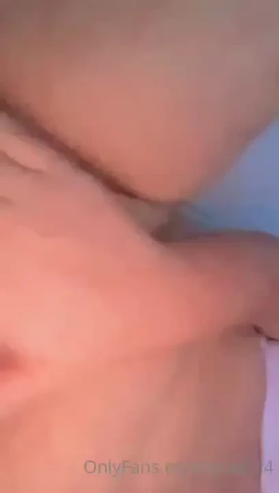 Tambi n quieres pasarme el dedito as sentirme toda mojadita 