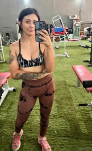 I m so sweaty what does my panties smell like