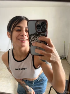 I can take off my clothes and pose naked do you want that