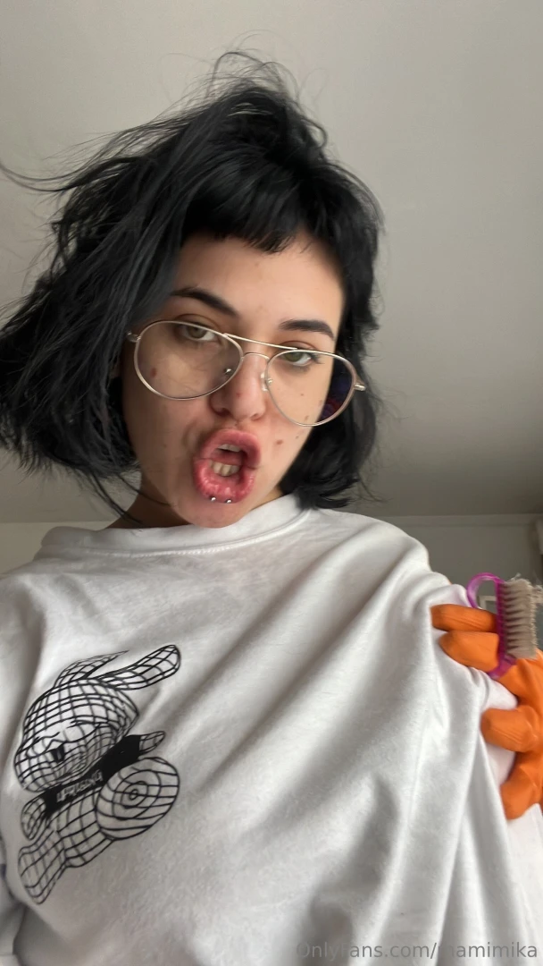 Cleaning up after making a wild video my place is a total mess but i part 2 