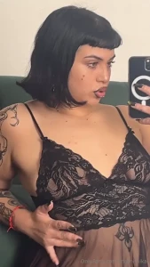 His mirror s seen things but not like what i ll do if you ask nicely