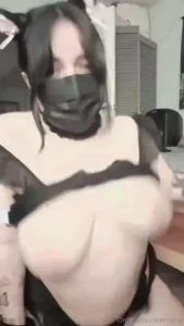 Quiero brincar en tu verga amor