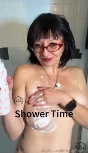 Shower time part 1406