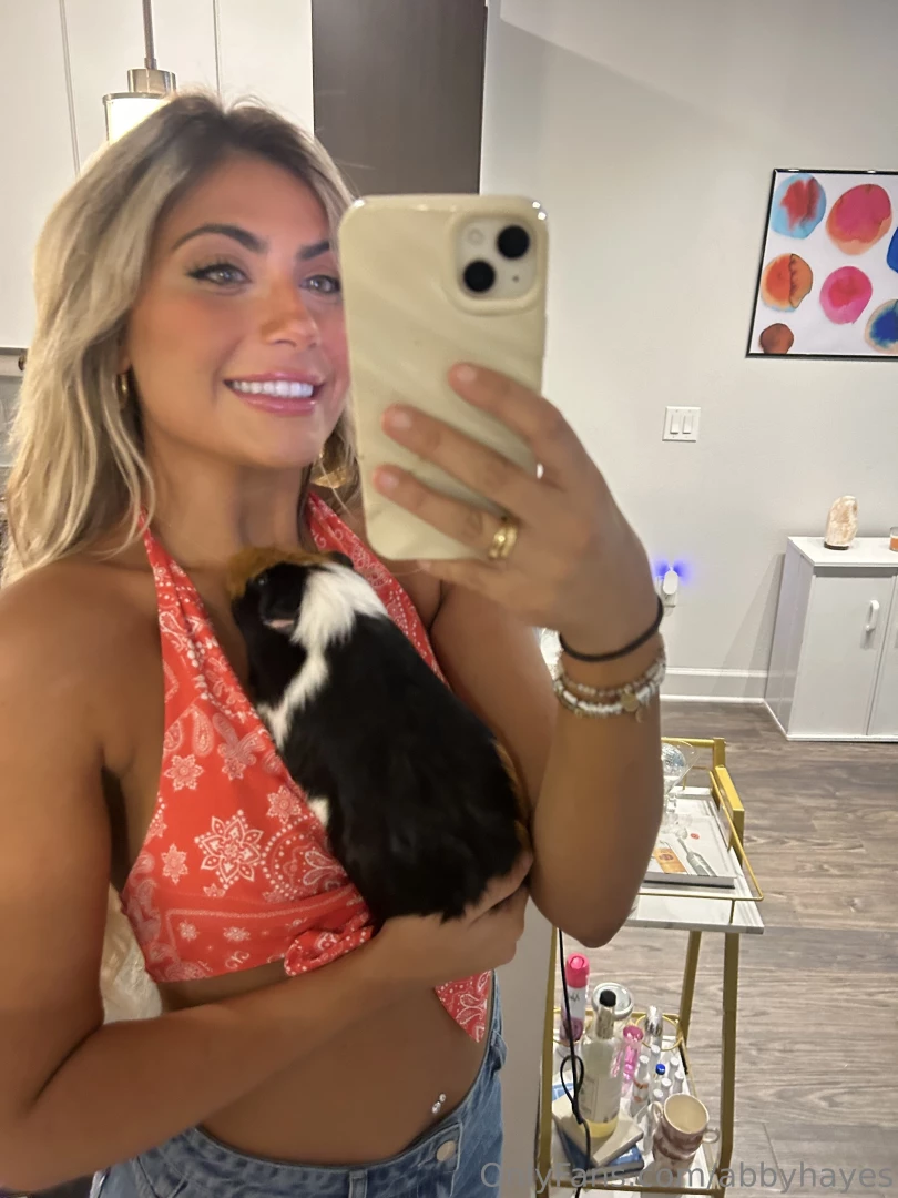 We wanted to say hii daddy 