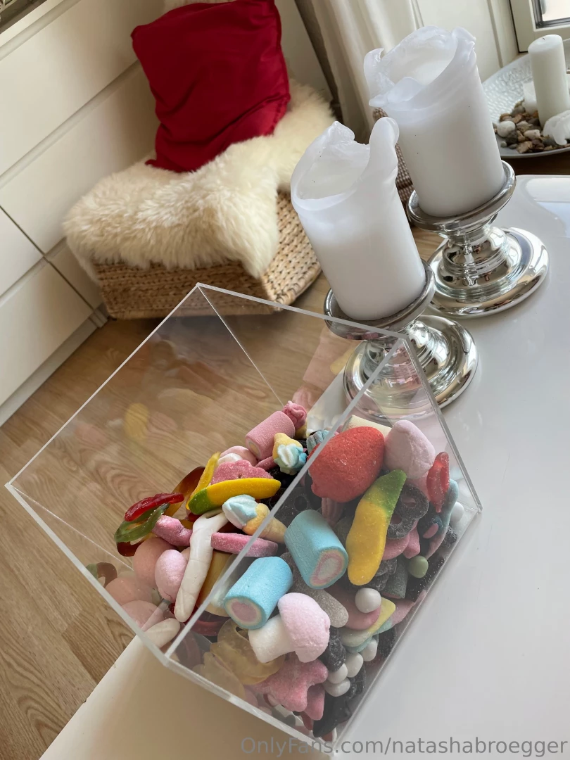 Omg this september weather is amazing lying in my garden working on 