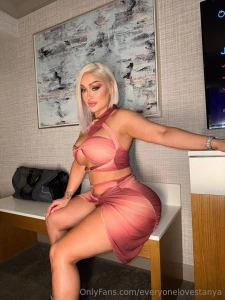 Bet you d love to bend me over this table and watch this dress ride up