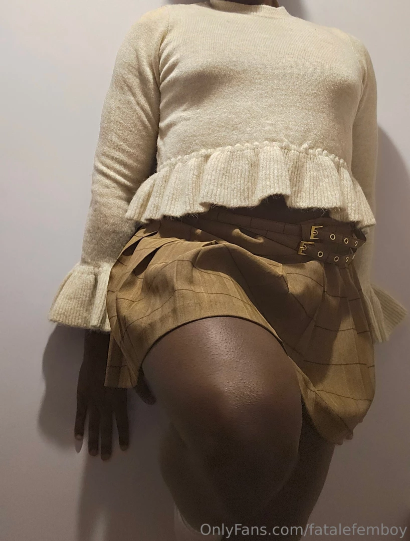 Why did the delivery guy have to show up when i m dressed like this part 1 