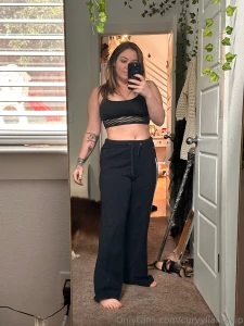 A lot of you have asked for more comfy pics so here you go a just woke part 1