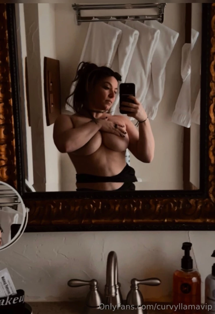 I couldn t decide hope you don t mind this lighting is so beautiful 