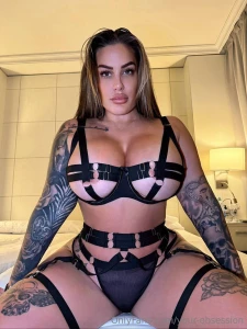 I know you want to see more of mistress i might let you or i might part 7