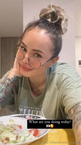 Just a good girl here looking for attention