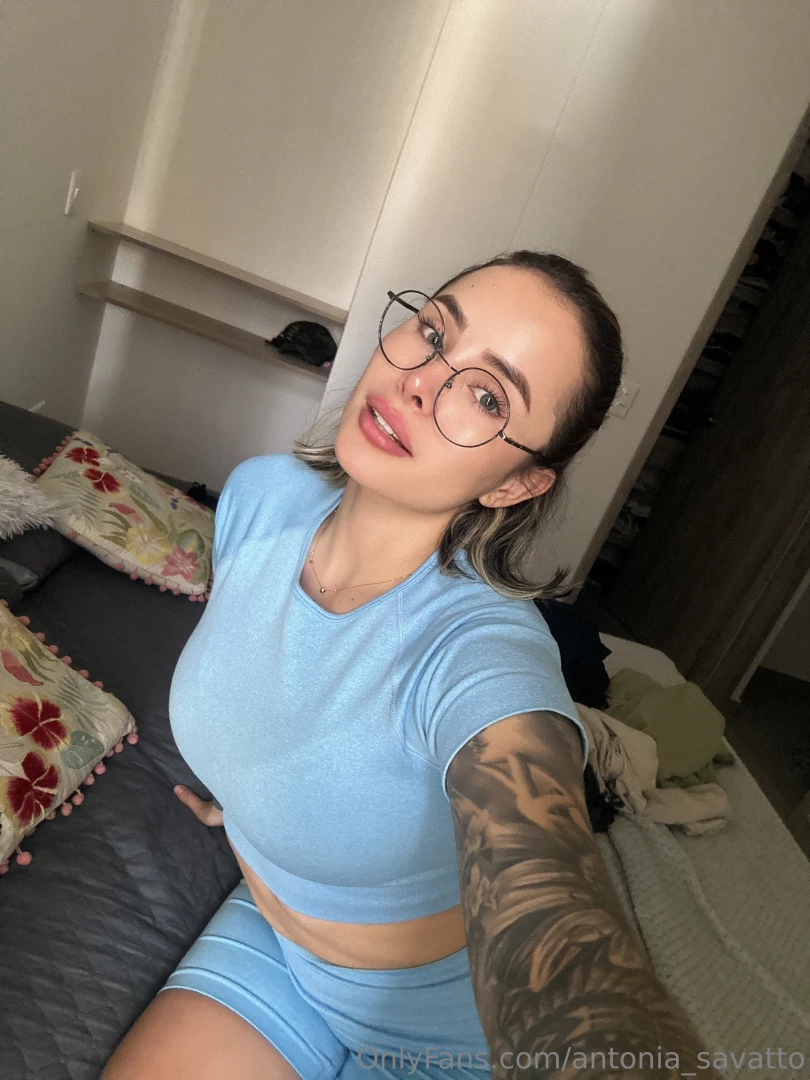 I feel like being a little bad tonight do you like that 