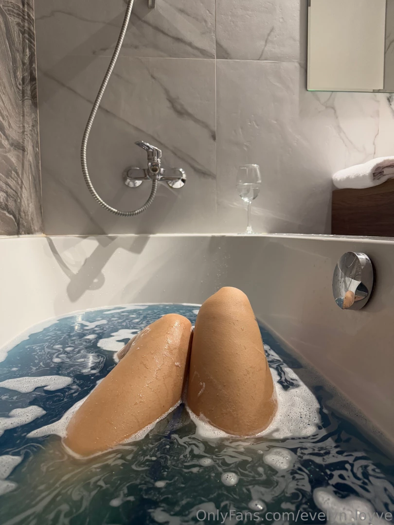 I smile at the little moments in life and embrace every adventure that 