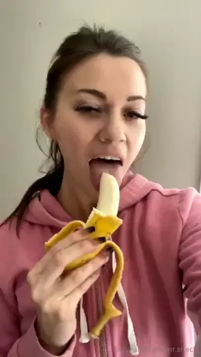 I love bananas part 2 