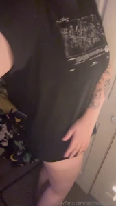 Wanna see what s under that tshirt just to let you know this is what i part 1