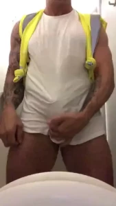 Naughty builder at work