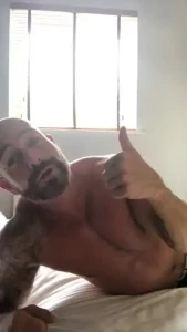 This mornings little video in my bedroom maybe i need help filming