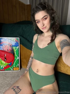 Going live on rae_moon now