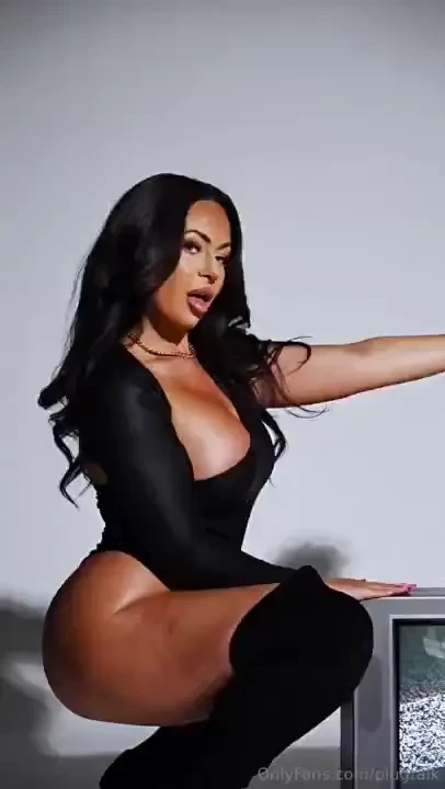 Adam s lifetime opp is squashing the beef this week on the orange 