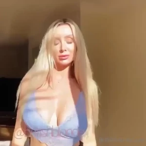 Whose going to be my special boy today and spoil me with a tip part 1