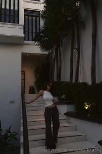 A walk through the evening city we stopped by a beautiful building