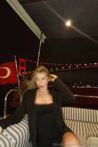 The red color of women s lips has excited men at all times in