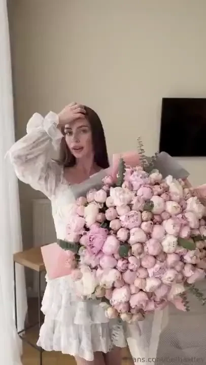 About flowers many men think that flowers are unnecessary and part 1 