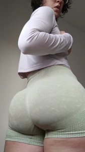 I don t usually wear light colors any thoughts