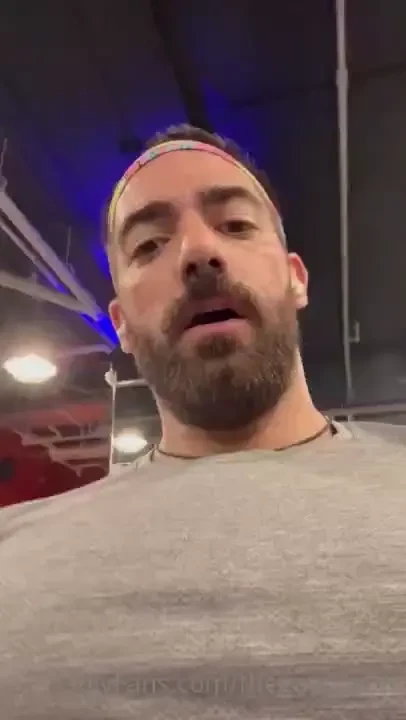 Always feels so naughty thrusting away on this machine and it kills my 