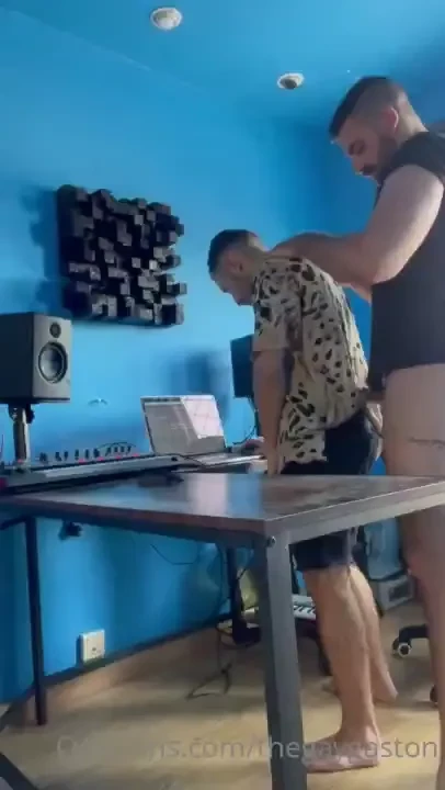 Another clip behind the scenes with alexsphotographee 