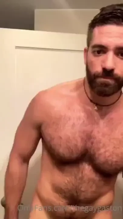 Sweatyaf with commentary from my roommate 