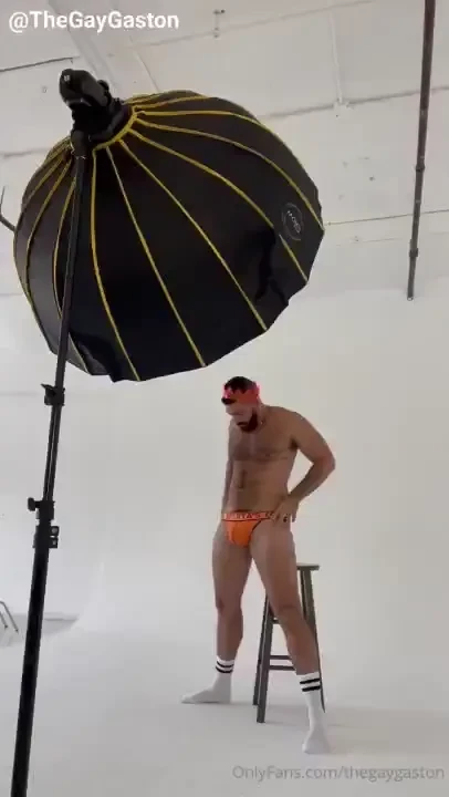 Orange crown photoshoot behind the scenes 