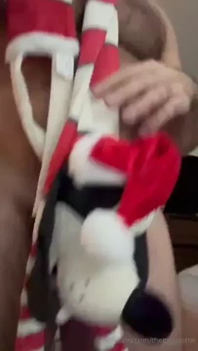 Festive and naked disnerd 