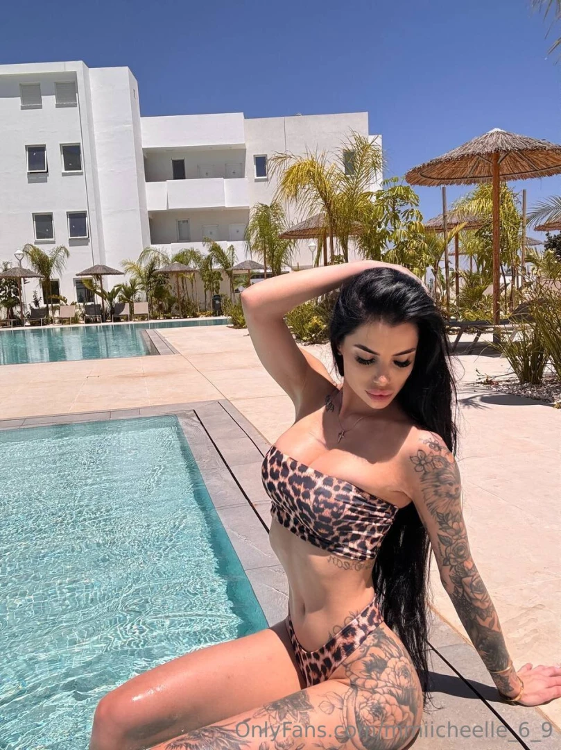 Leopard vibes and summer breeze 