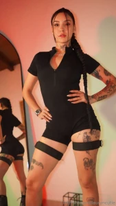 Forget the artifact i m the real treasure