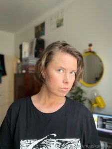 Serious vakavana ohhh weekend is coming closer i like it today going