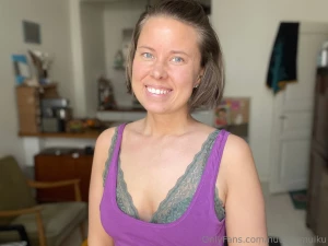 Sunny day im going to be outside see you later going to test that ass